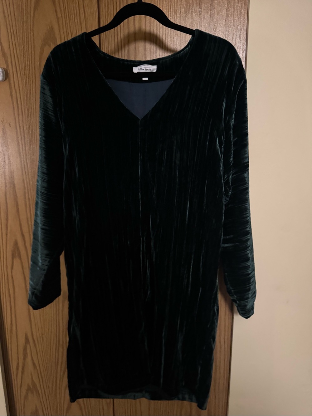 Alfani Emerald Green Velvet V-Neck Shift Dress